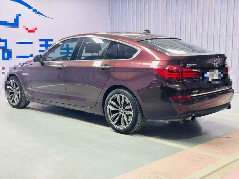 北京17年宝马5系8