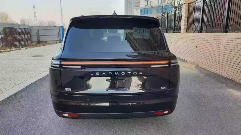 秦皇岛25年零跑汽车C169