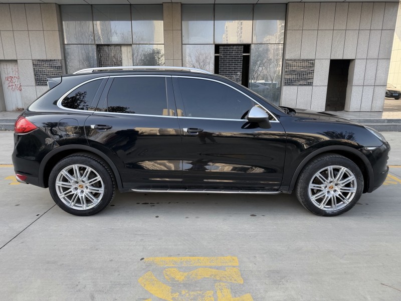 济宁13年保时捷卡宴7