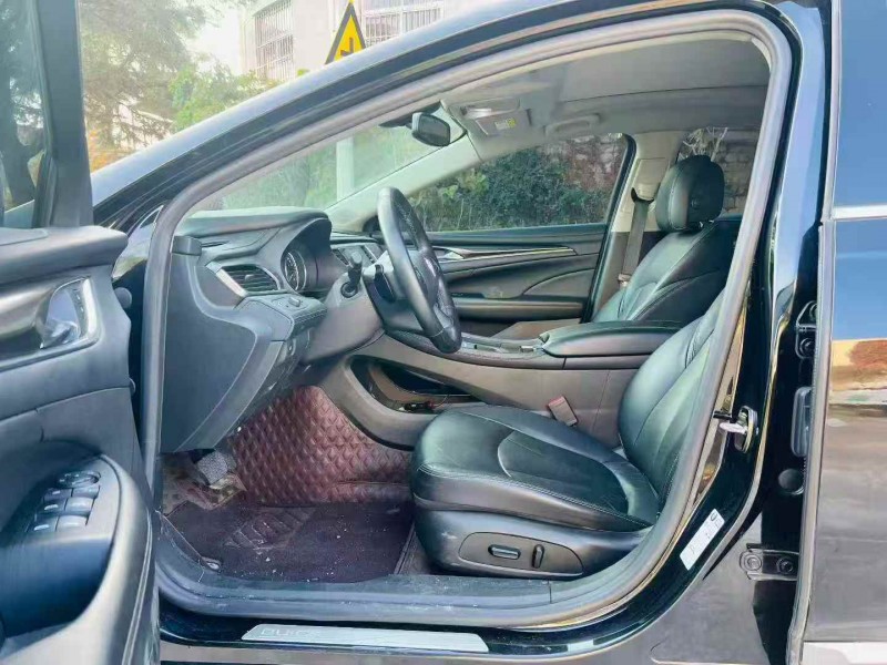 烟台19年别克君越5