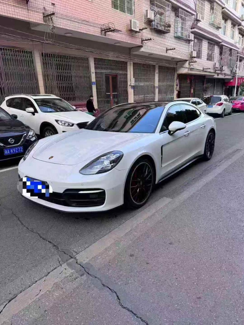 常德22年保时捷帕拉梅拉3