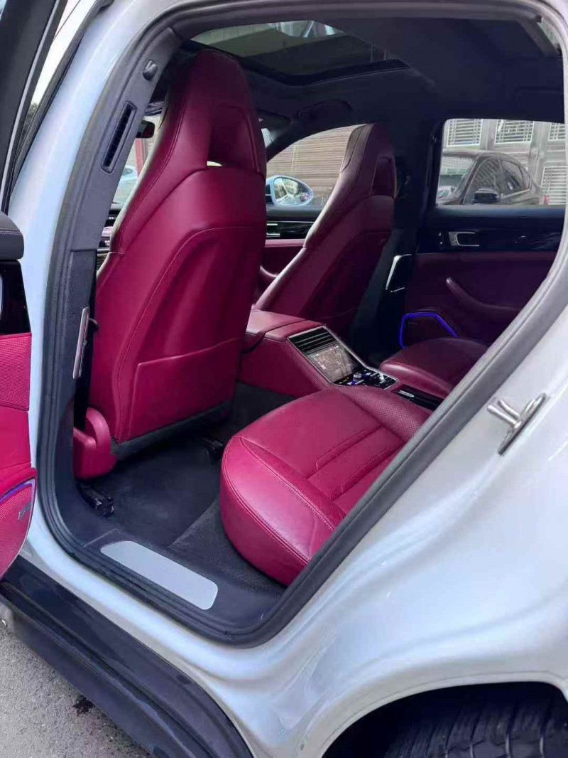 常德22年保时捷帕拉梅拉5