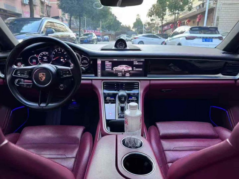 常德22年保时捷帕拉梅拉6