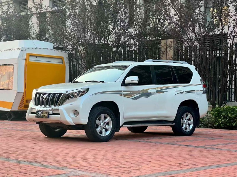 郑州14年丰田普拉多2