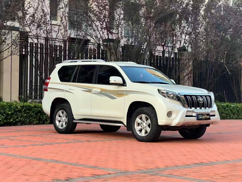 郑州14年丰田普拉多3