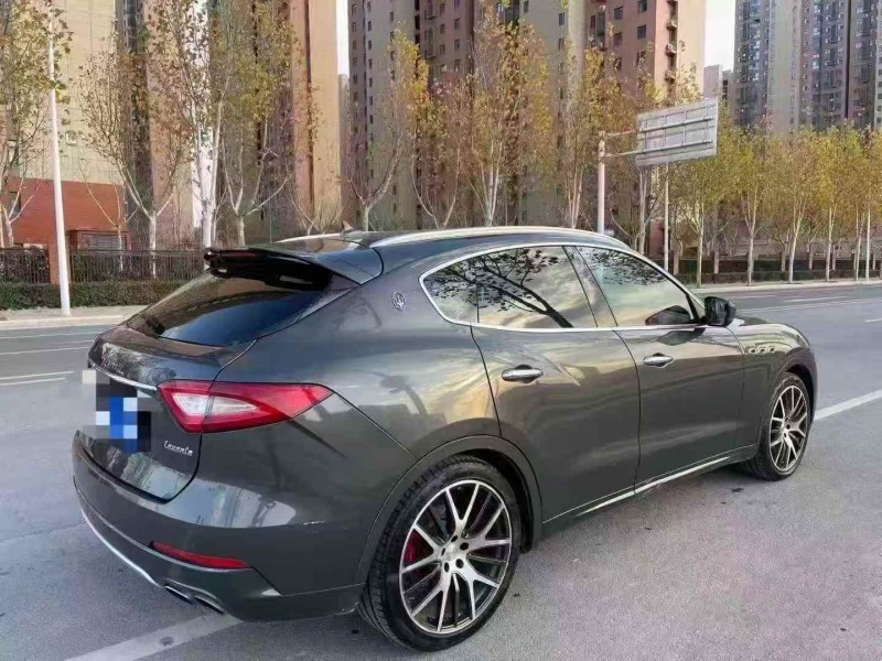 安阳18年玛莎拉蒂Levante7