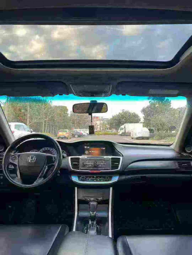 莆田16年本田雅阁4