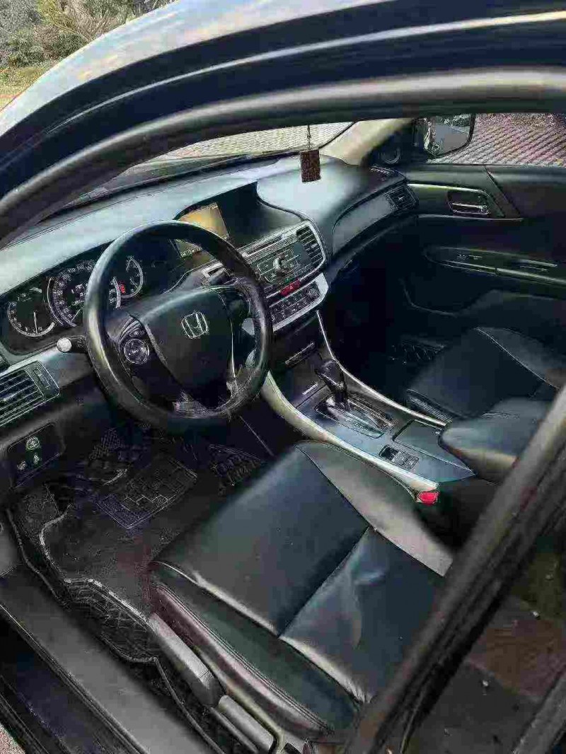 莆田16年本田雅阁5