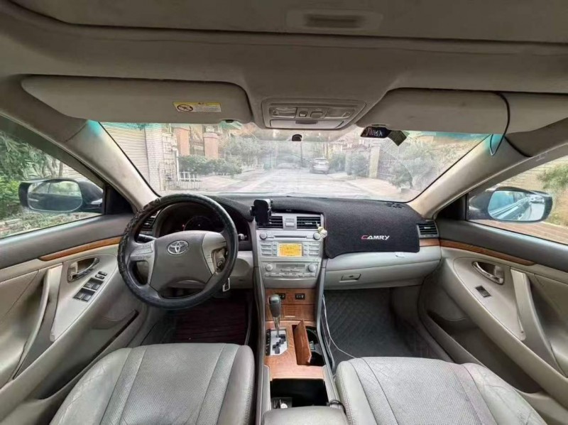 东莞11年丰田凯美瑞6