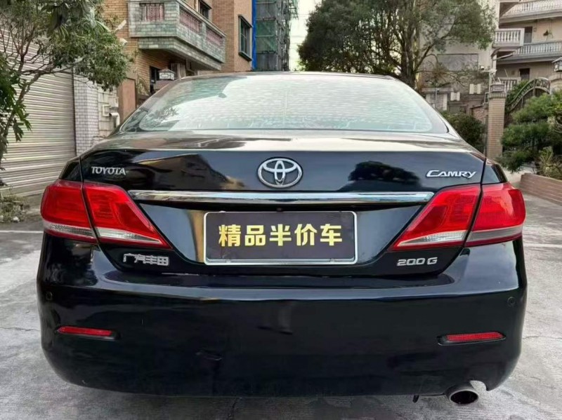 东莞11年丰田凯美瑞7