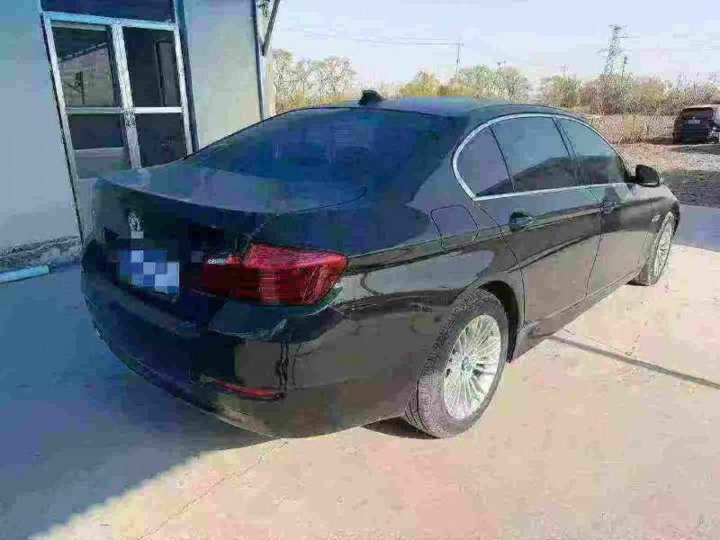 济宁15年宝马5系8