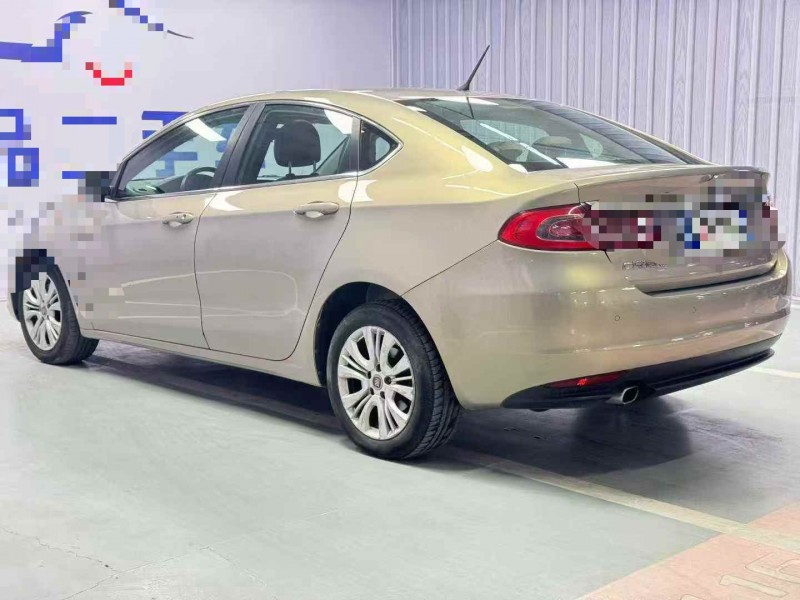 北京15年菲亚特菲翔8