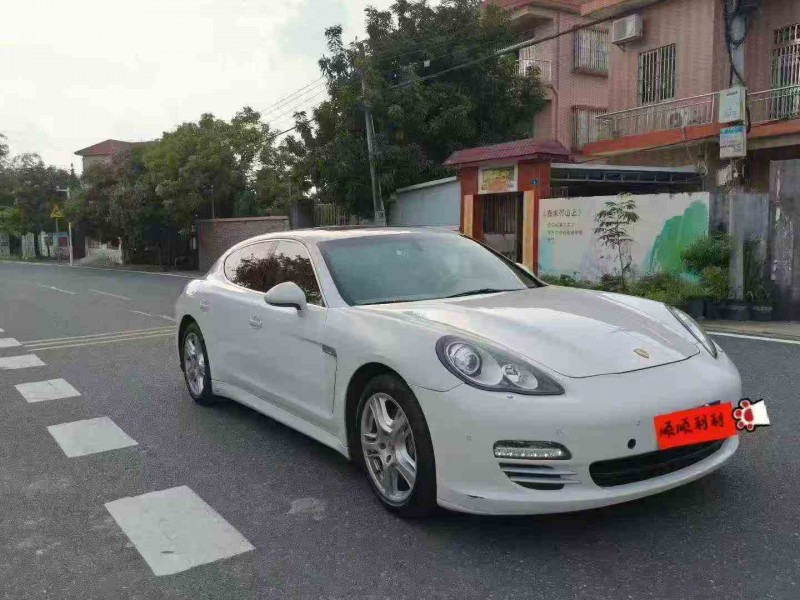 汕头11年保时捷帕拉梅拉2