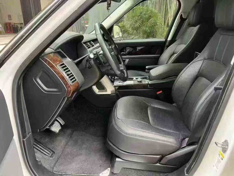 重庆20年路虎揽胜行政4