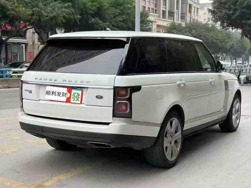 重庆20年路虎揽胜行政8