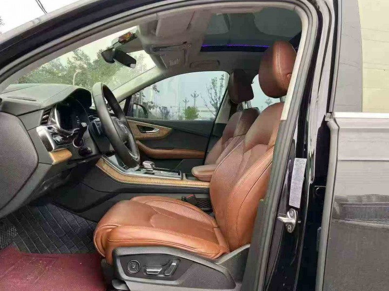 重庆21年奥迪Q75