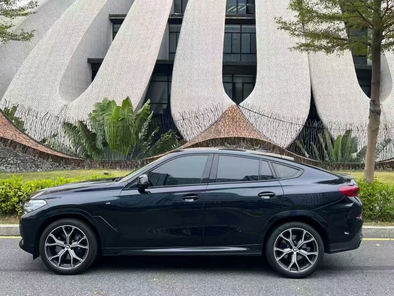 深圳23年宝马X68