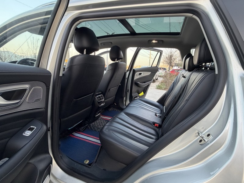 徐州20年荣威RX56