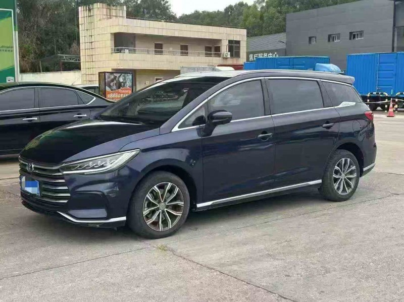 汕头21年比亚迪宋MAX3