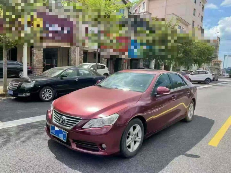 百色12年丰田锐志2