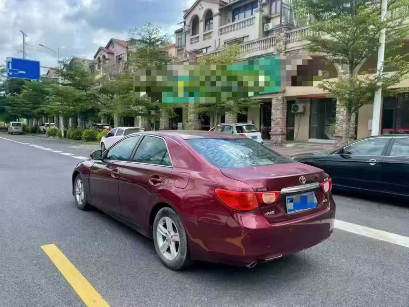 百色12年丰田锐志5