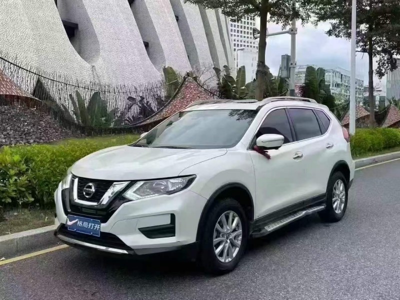 徐州25年日产奇骏3