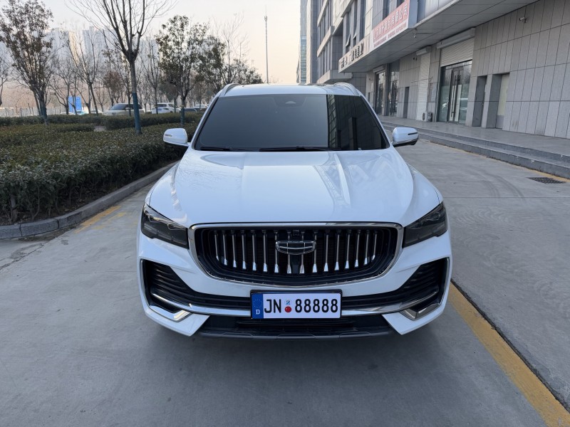 济宁24年吉利星越1