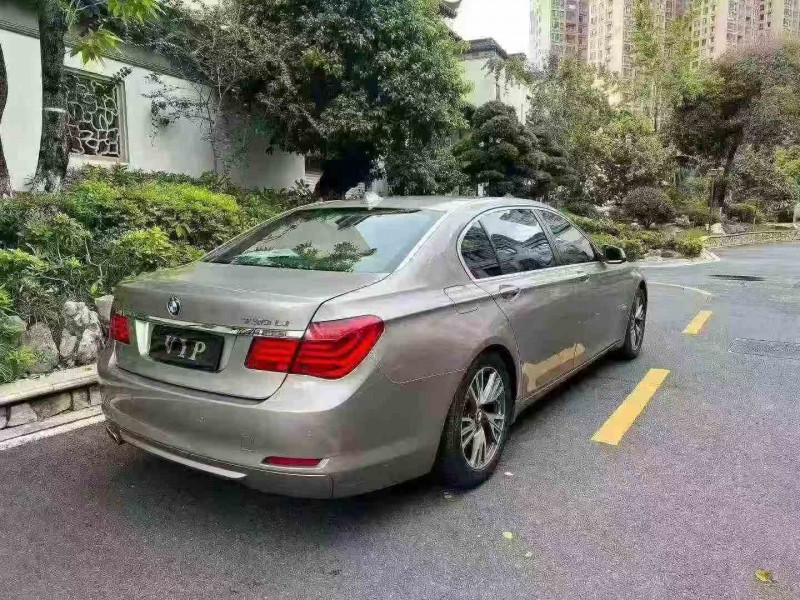 湛江20年宝马7系8