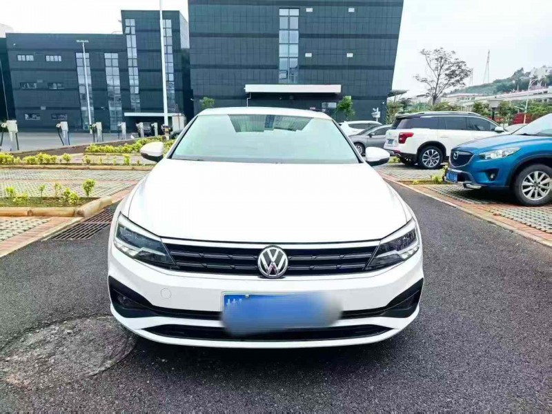 百色21年大众凌渡1