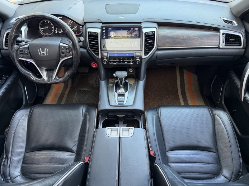 济宁18年本田URV5