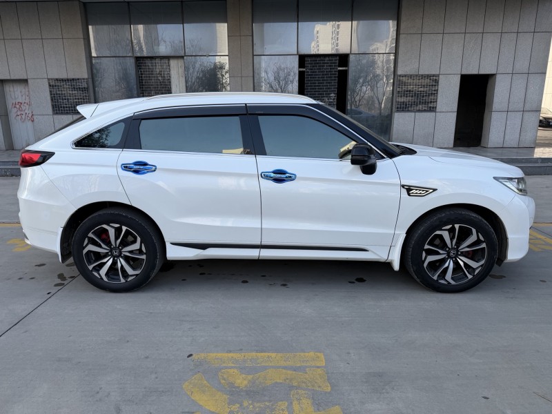 济宁18年本田URV7