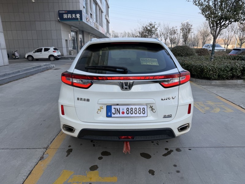 济宁18年本田URV9