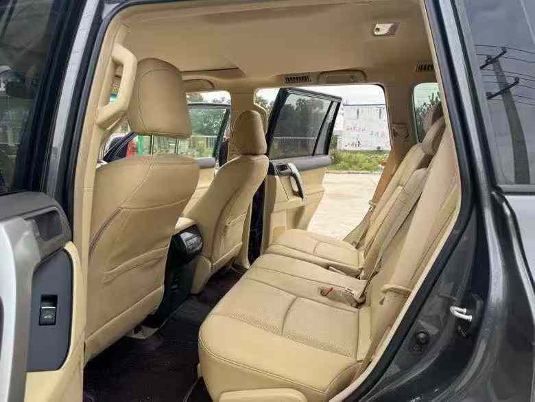 徐州18年丰田普拉多7