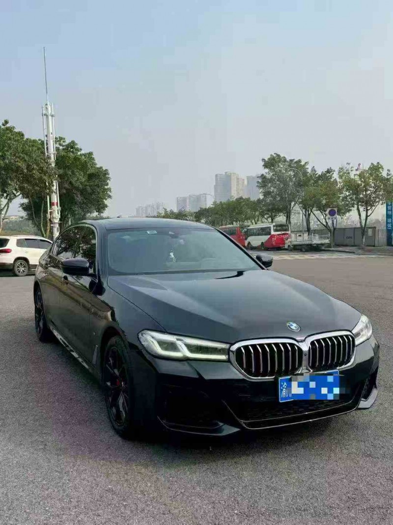 重庆23年宝马5系2