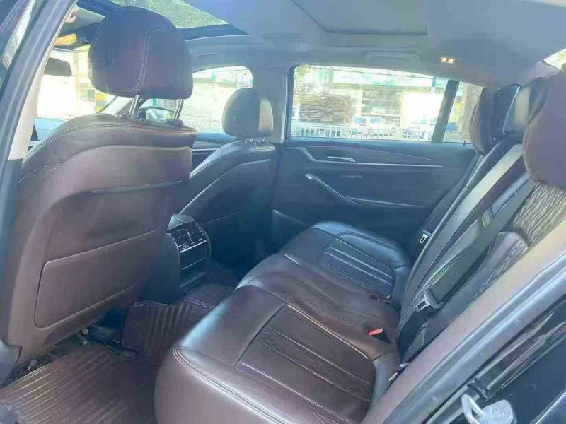 南平18年宝马5系4