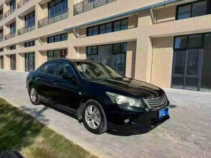 佛山10年本田雅阁2
