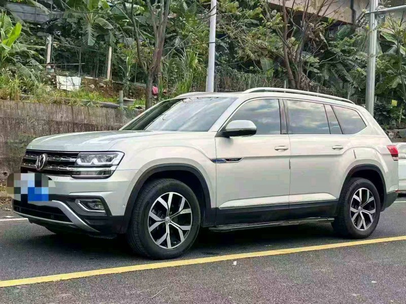 梧州17年大众途昂2