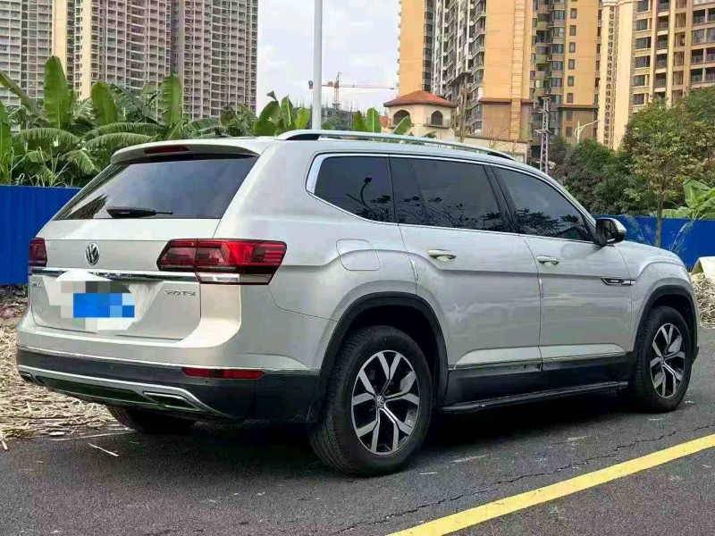 梧州17年大众途昂7