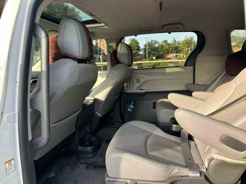 衡阳22年丰田塞纳6