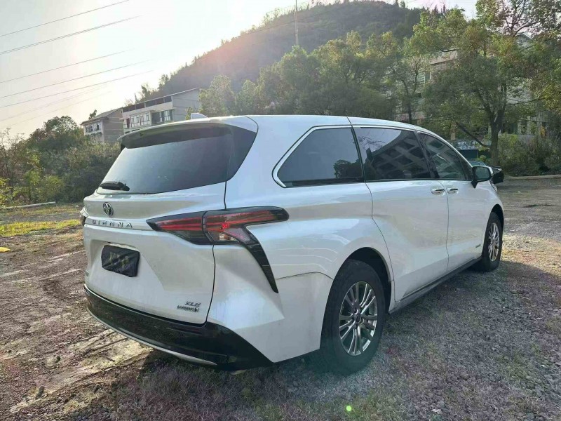 衡阳22年丰田塞纳7