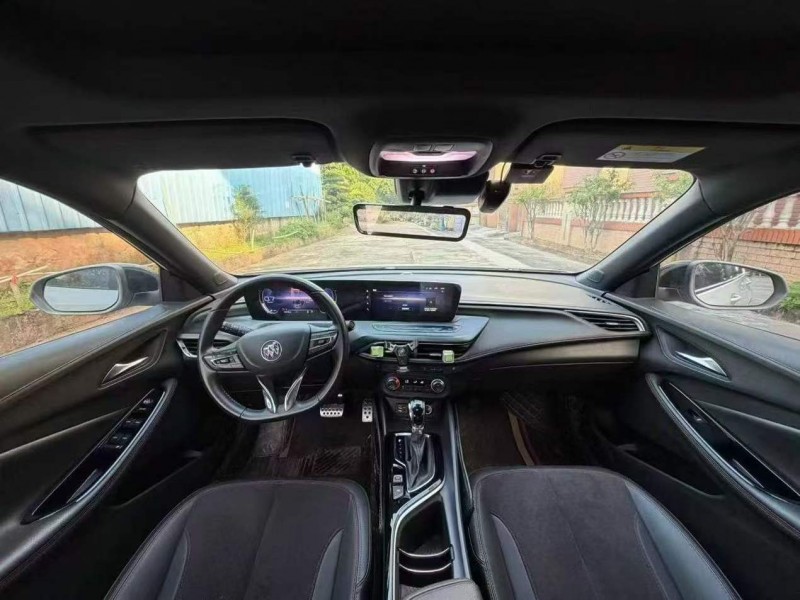 东莞22年别克威朗4