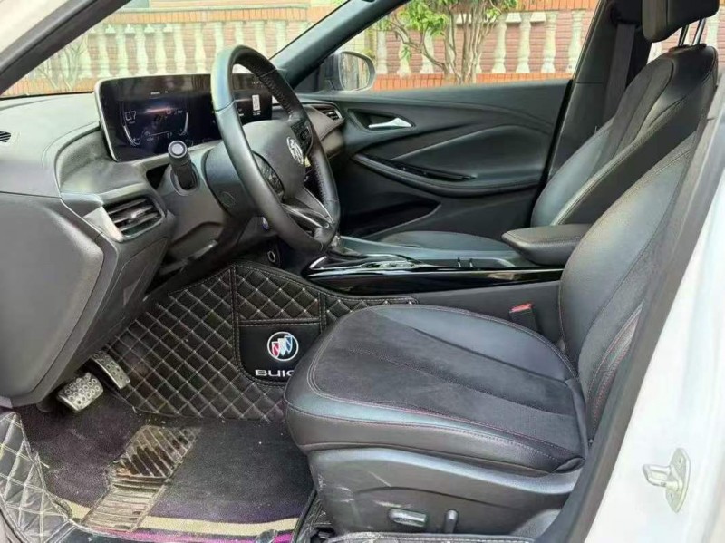 东莞22年别克威朗6