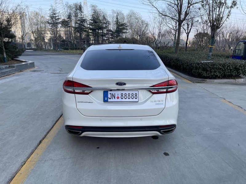 济宁19年福特蒙迪欧9