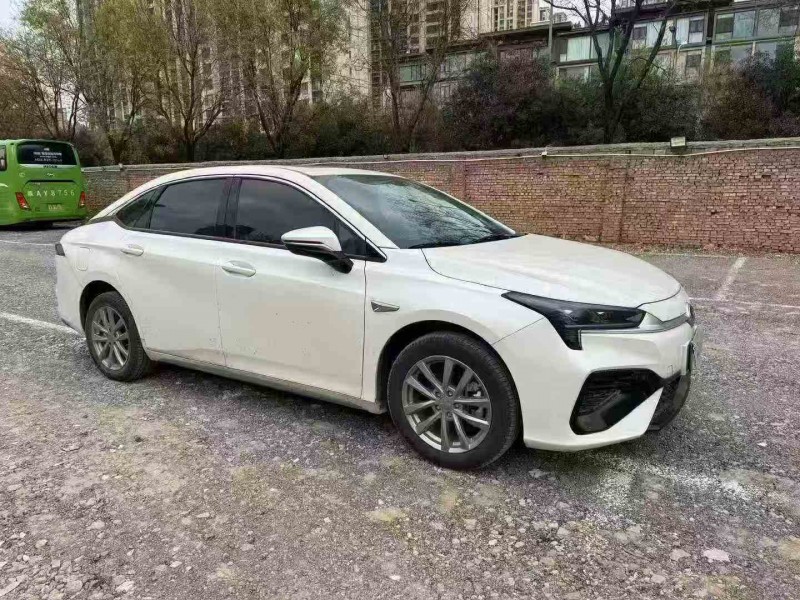 咸阳24年传祺埃安S3