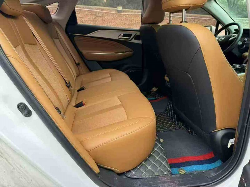 咸阳24年传祺埃安S4