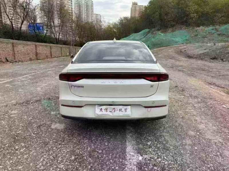 咸阳24年传祺埃安S9