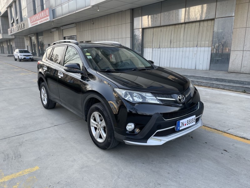 济宁14年丰田RAV42