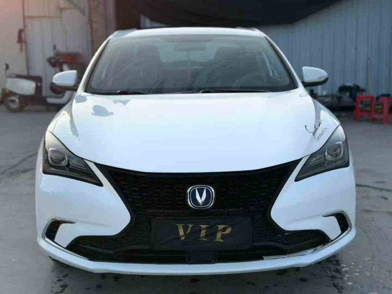 深圳19年长安汽车逸动1