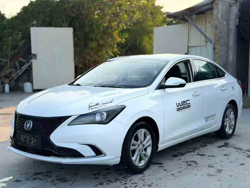 深圳19年长安汽车逸动3