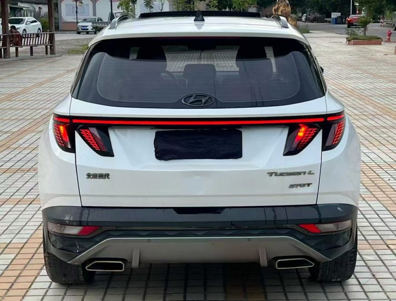 汕头22年现代途胜9